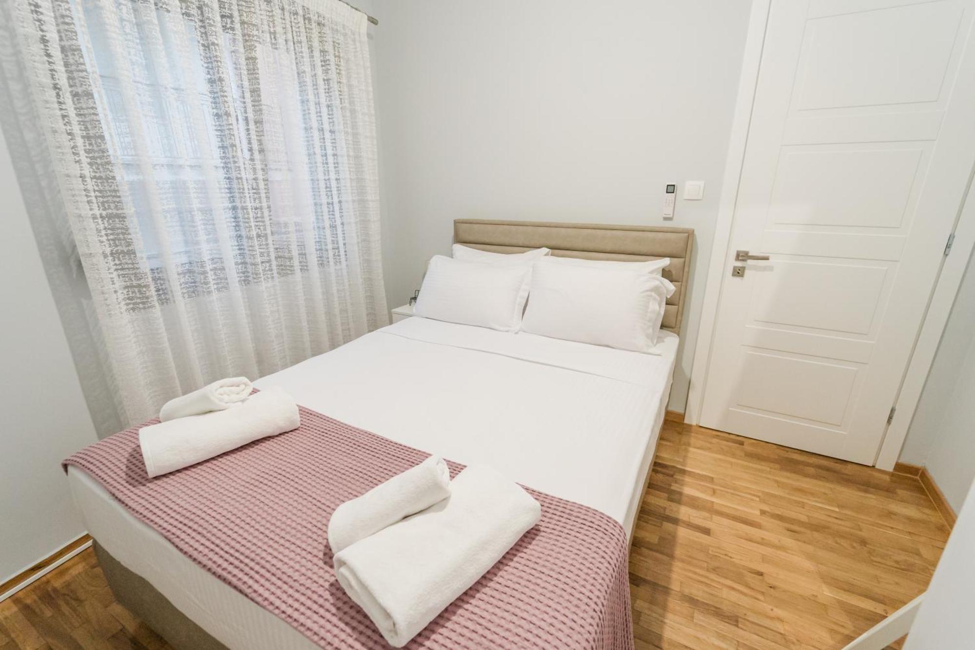 Appartement The Little Pigeon - Pink à Ioannina Extérieur photo